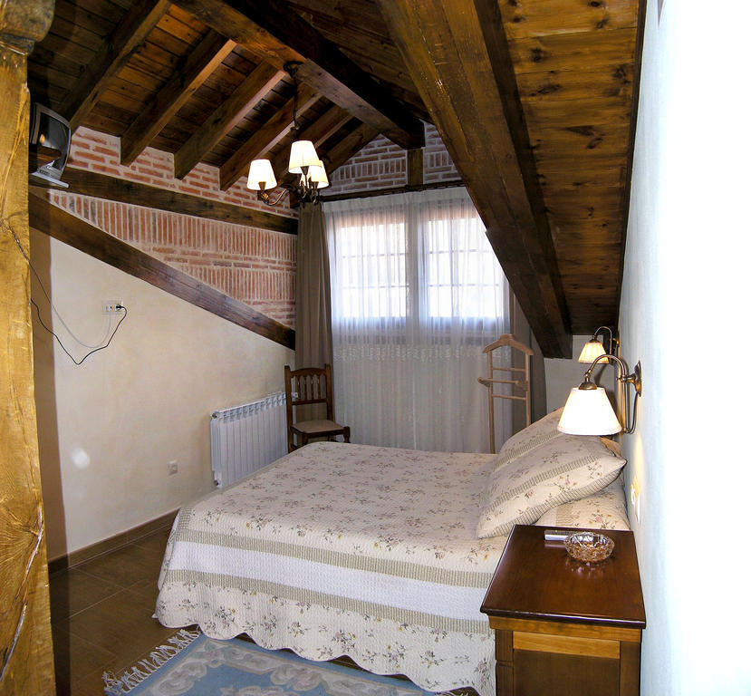 Casa Paulino Hotel Corrales De Buelna Quarto foto