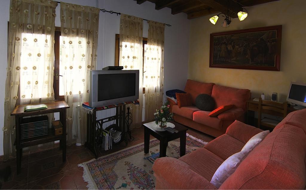Casa Paulino Hotel Corrales De Buelna Exterior foto